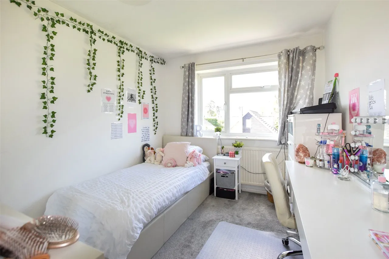 Aldershot Road, Church Crookham, Fleet, Hampshire, GU52 8JS, photo 11