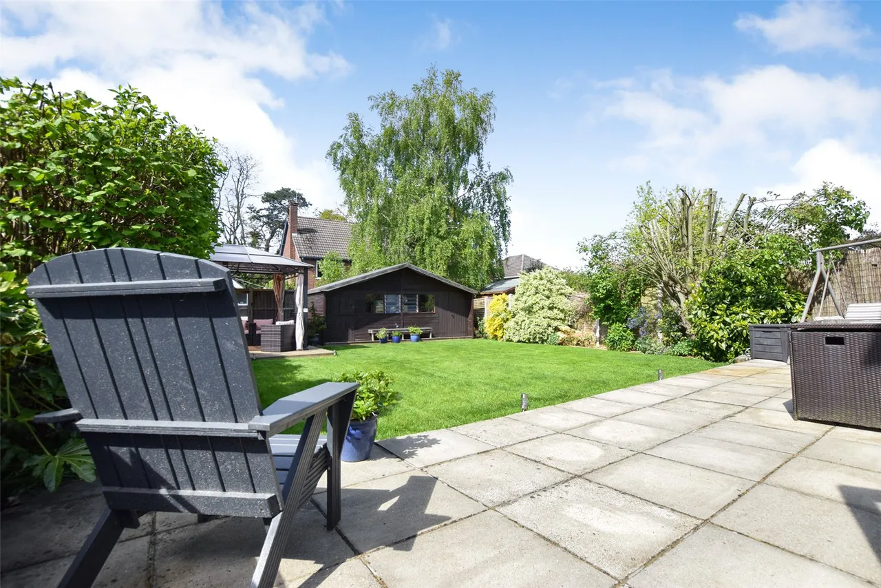 Aldershot Road, Church Crookham, Fleet, Hampshire, GU52 8JS, photo 13
