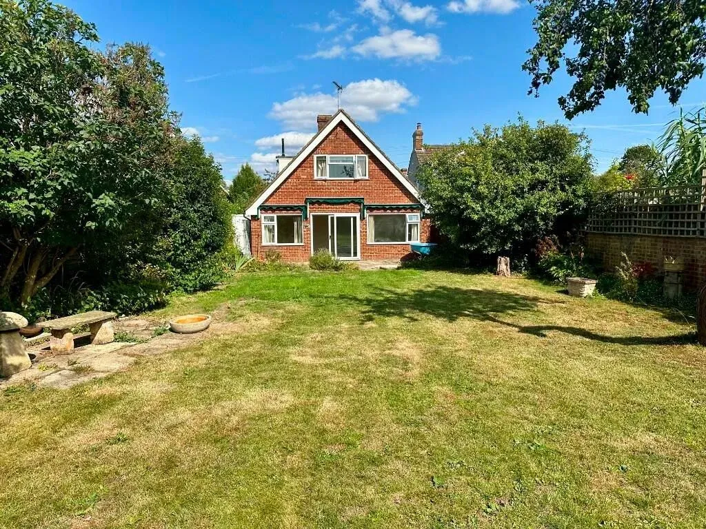 Albion Road, Pitstone, Buckinghamshire, LU7 9AY, photo 14