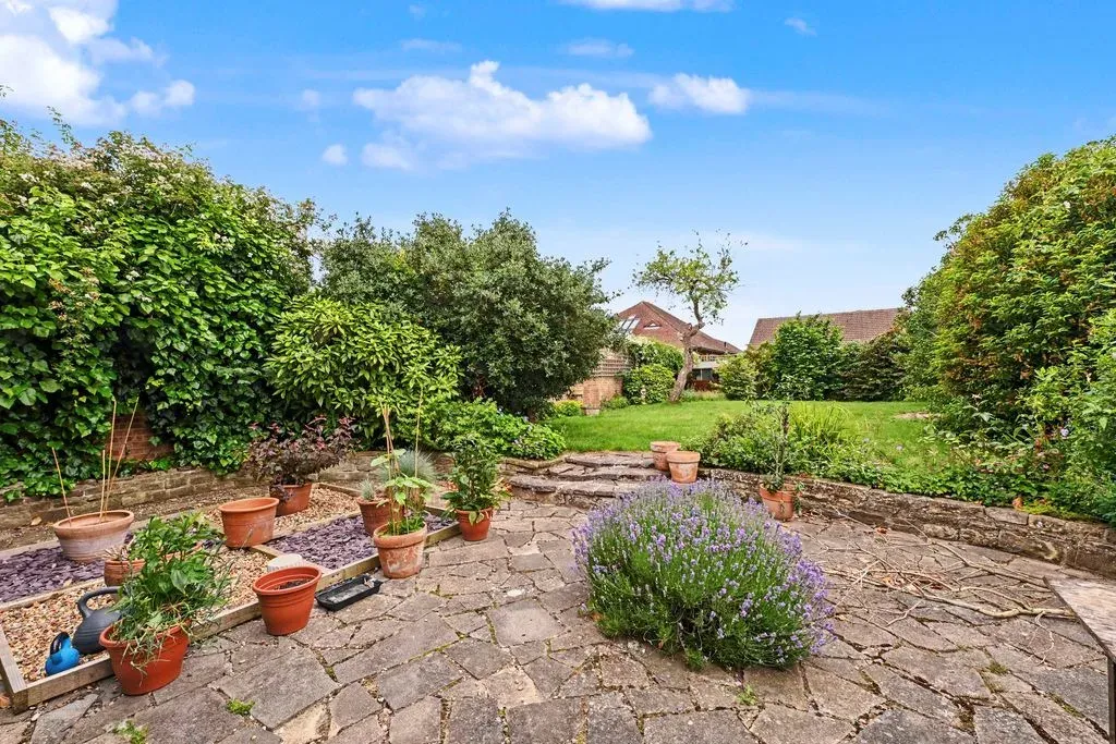 Albion Road, Pitstone, Buckinghamshire, LU7 9AY, photo 11