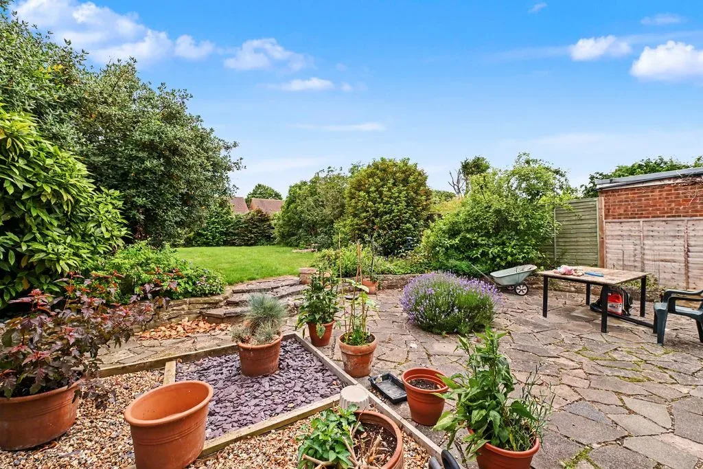 Albion Road, Pitstone, Buckinghamshire, LU7 9AY, photo 8