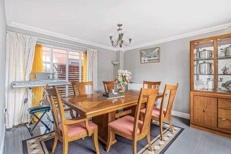 Winstanley Lane, Shenley Lodge, Milton Keynes, Buckinghamshire, MK5 7BT, photo 5