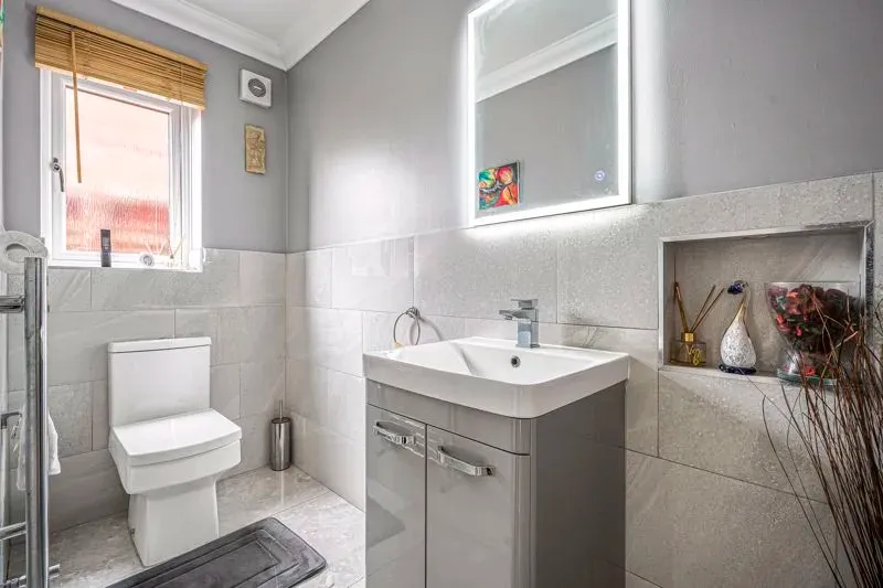 Winstanley Lane, Shenley Lodge, Milton Keynes, Buckinghamshire, MK5 7BT, photo 8