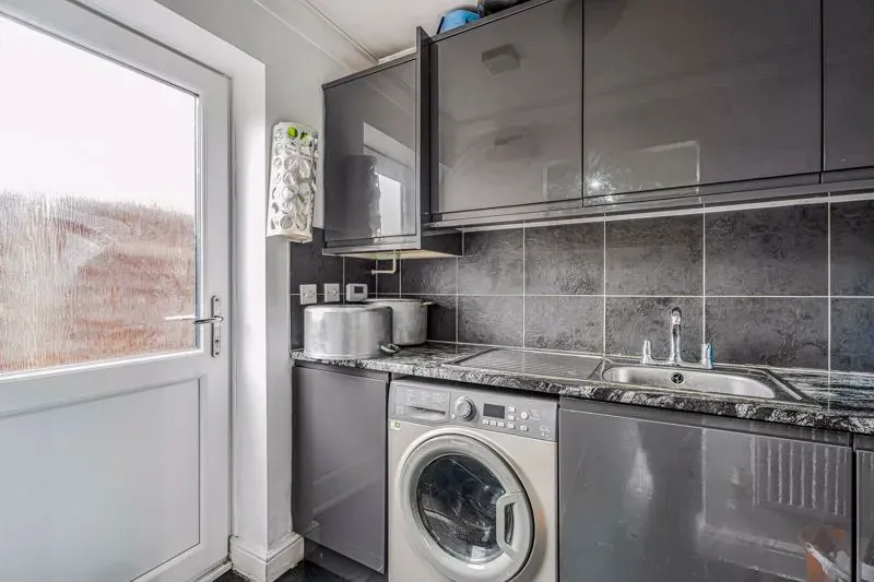 Winstanley Lane, Shenley Lodge, Milton Keynes, Buckinghamshire, MK5 7BT, photo 6