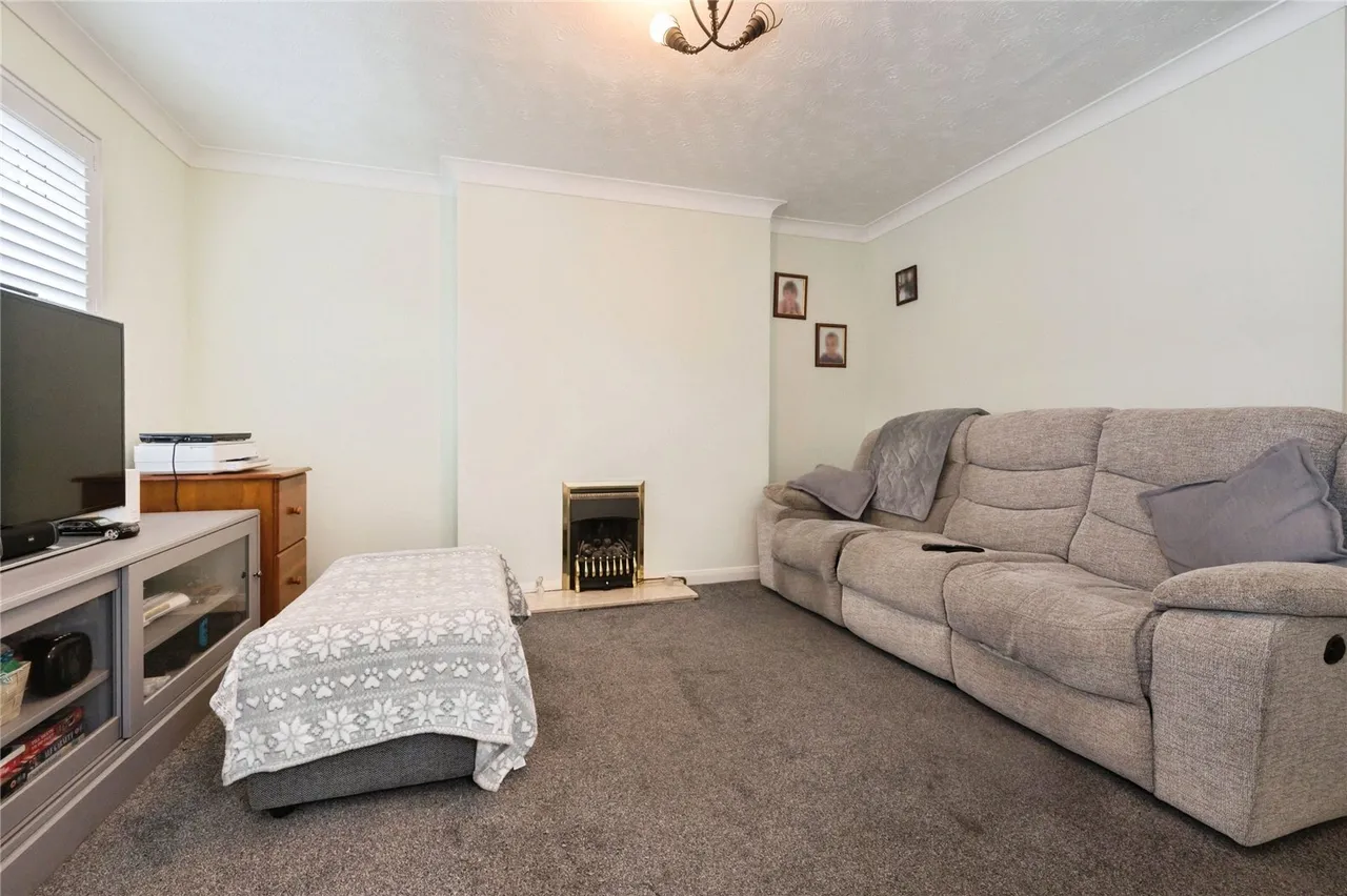 Torridge Gardens, West End, SO18, photo 2