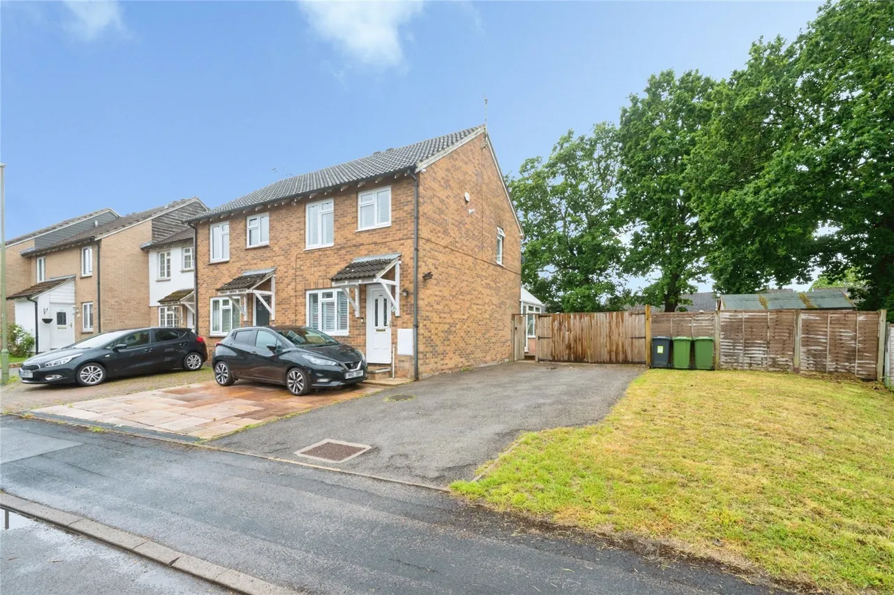 3 bed house for sale, Torridge Gardens, West End, SO18