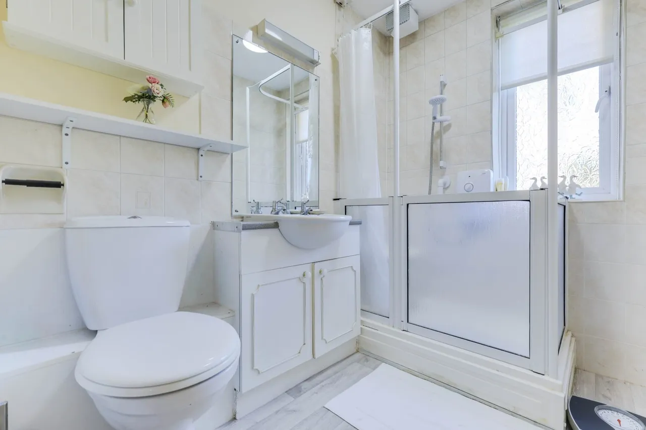Regent Crescent, Horsforth, LS18, photo 8