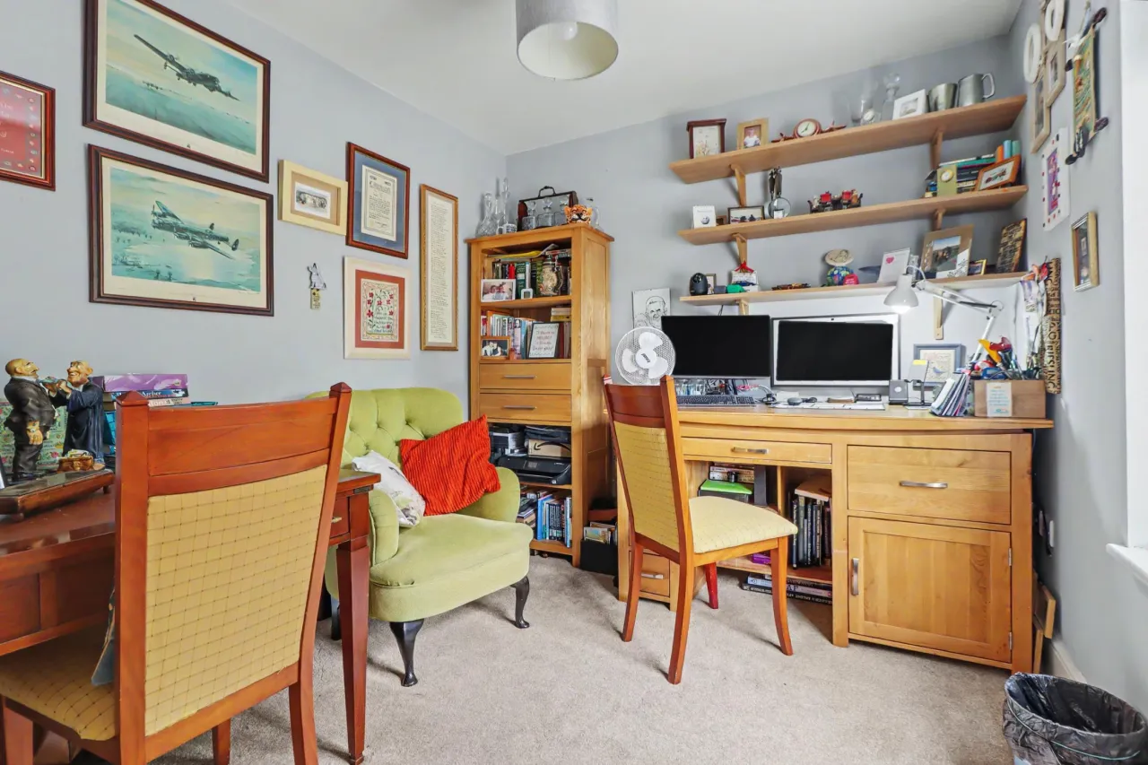 Pittburgh Close, Stoke on Trent, photo 16