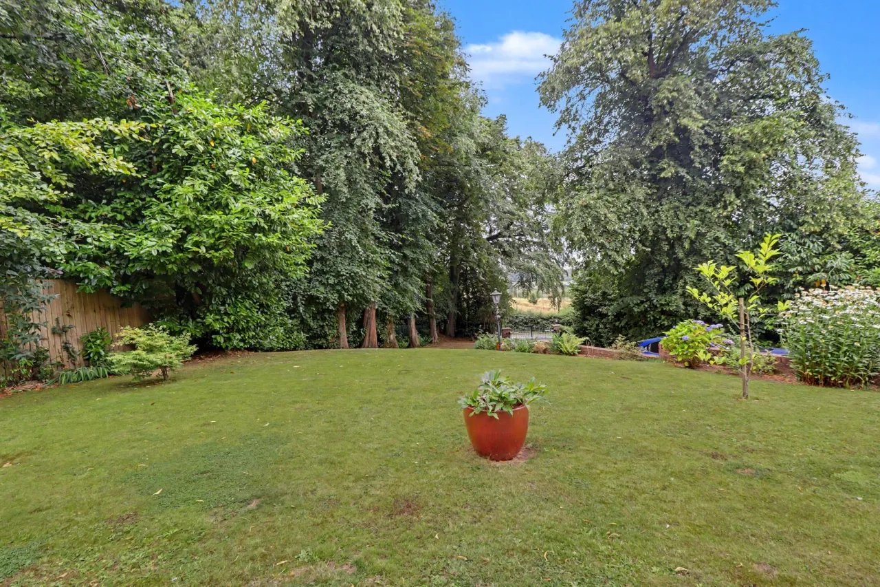 Pittburgh Close, Stoke on Trent, photo 10
