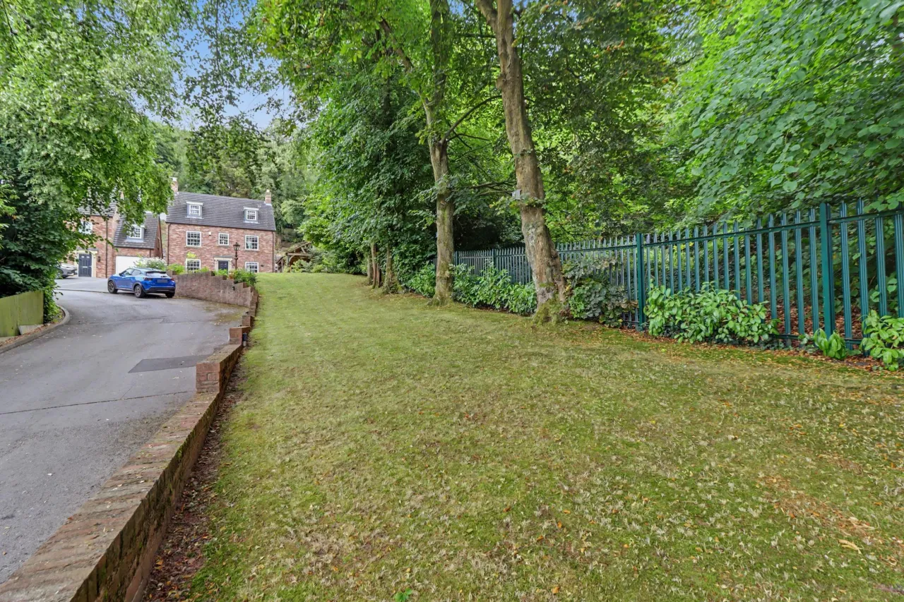 Pittburgh Close, Stoke on Trent, photo 13
