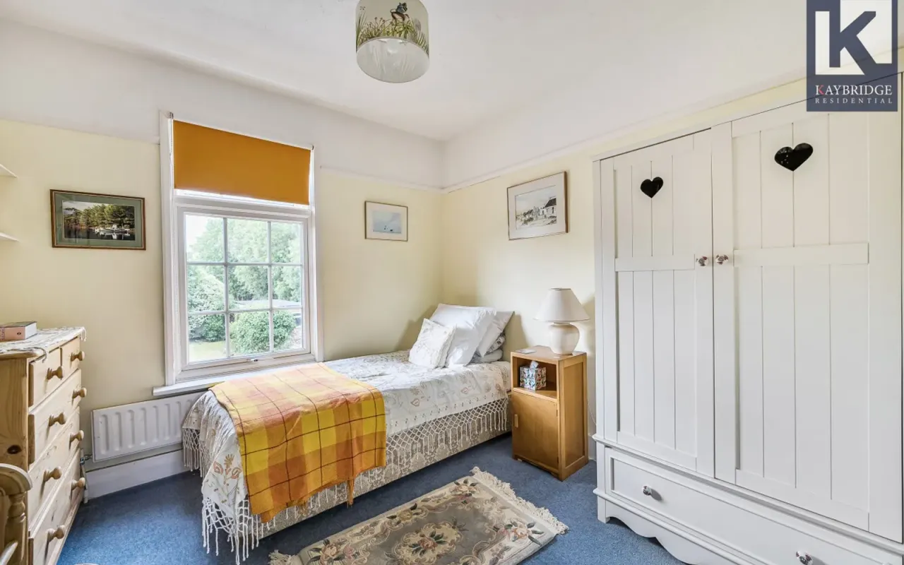 Elm Road, Epsom, KT17, photo 15