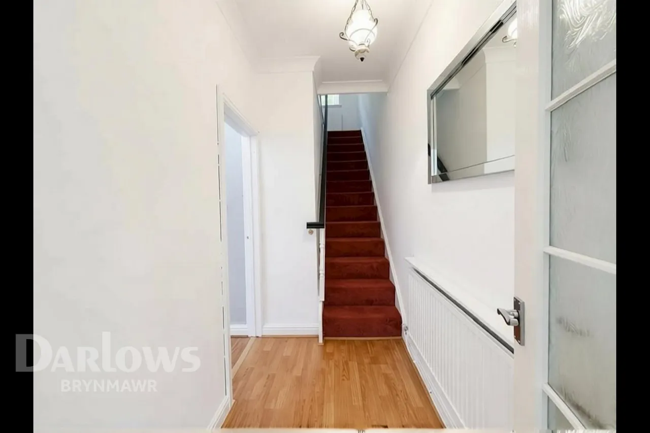 Cyril Place, Abertillery, photo 2