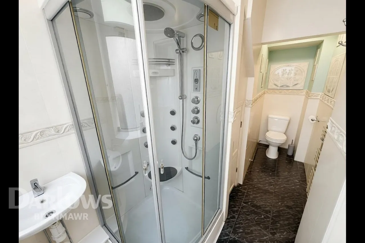 Cyril Place, Abertillery, photo 7