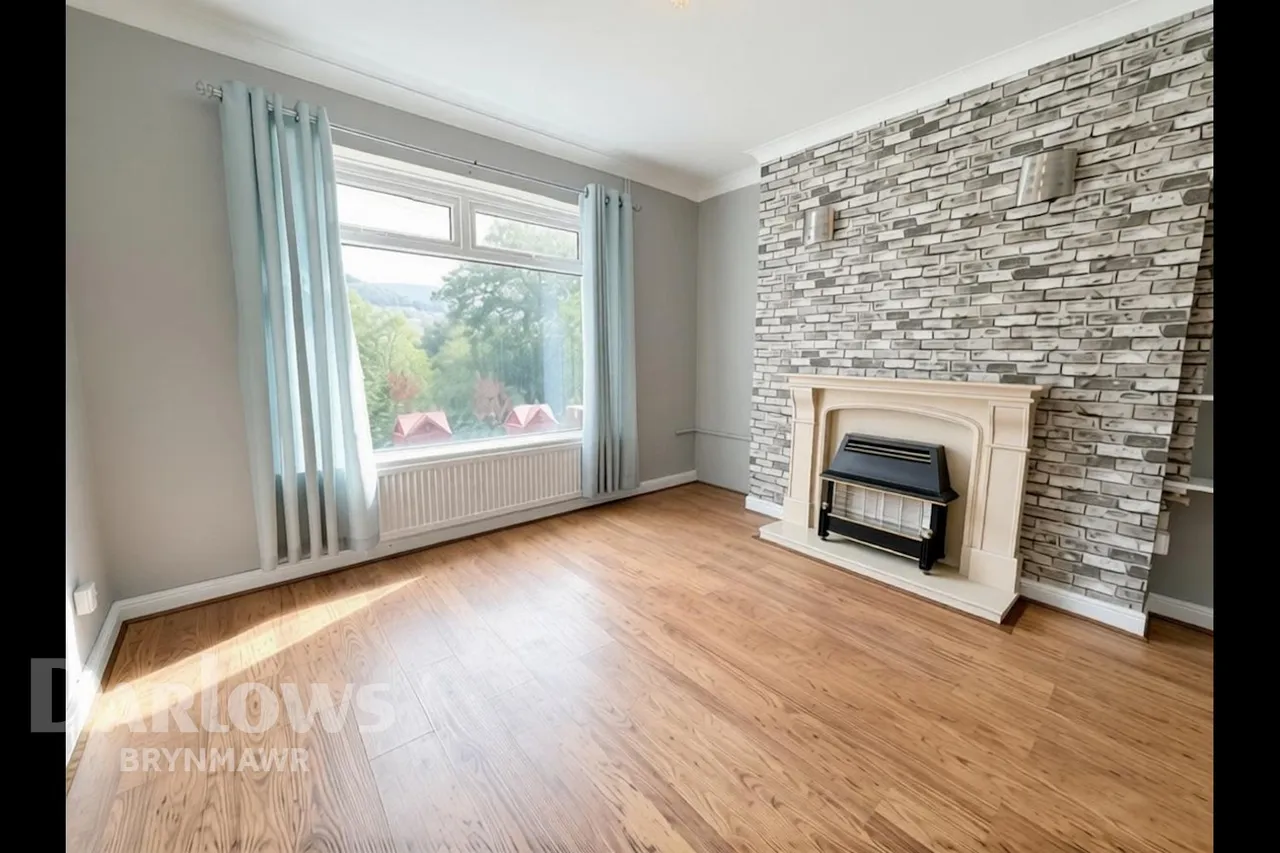 Cyril Place, Abertillery, photo 6