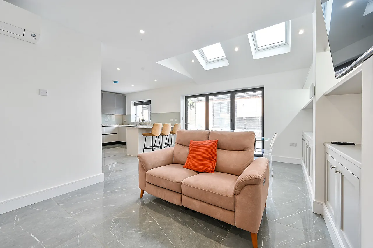 257 Raeburn Avenue, Surbiton, photo 7