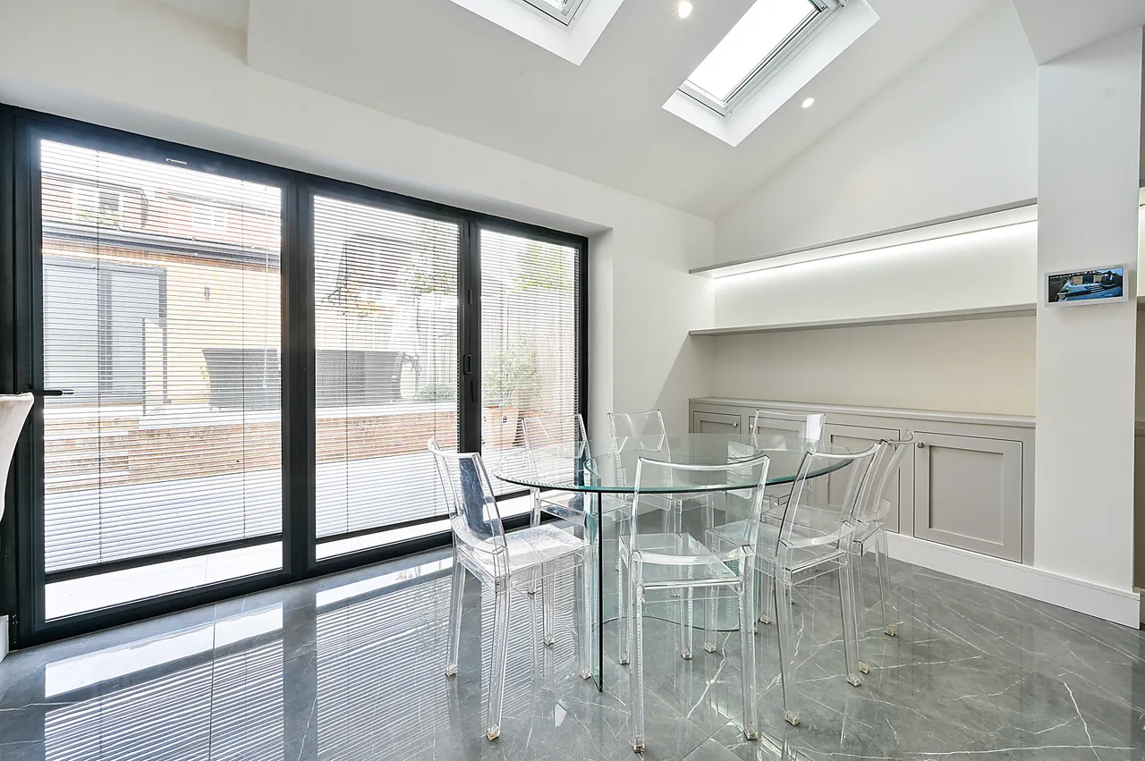 257 Raeburn Avenue, Surbiton, photo 6