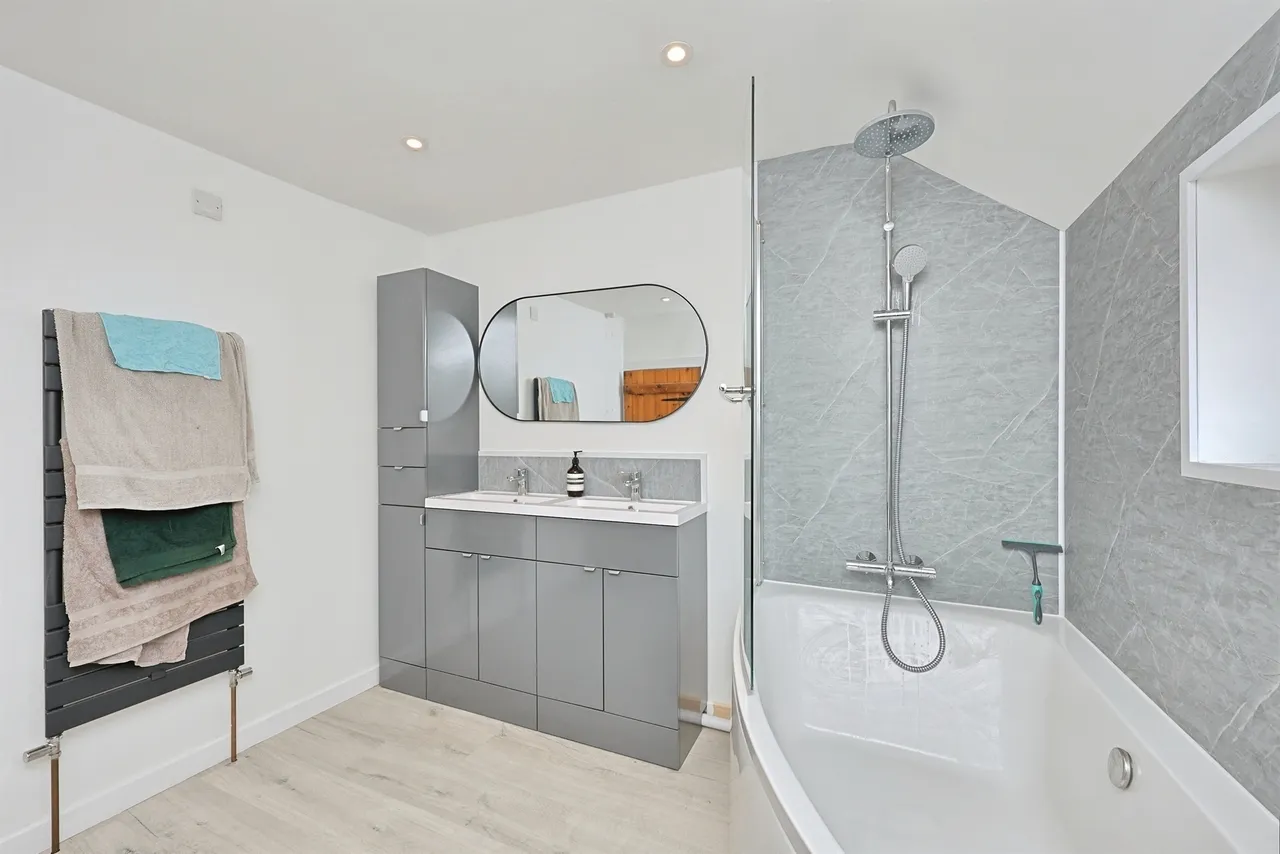 Avenue Road, Wymondham, NR18, photo 7