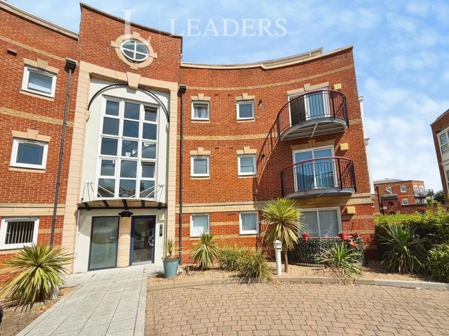 1 bed flat for sale, Gunwharf Quays, Portsmouth, PO1