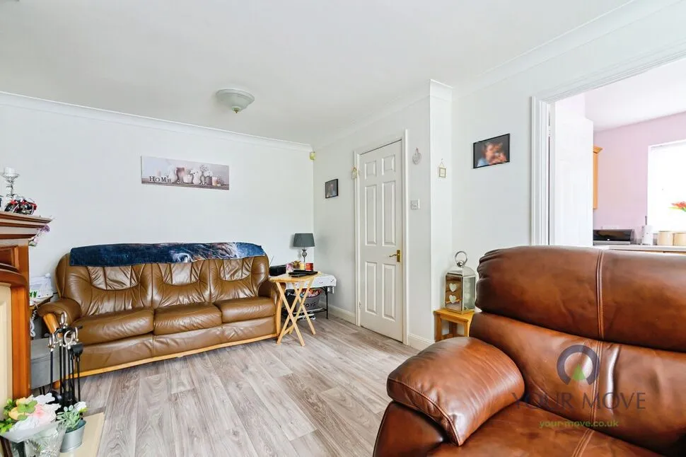 Nursery Gardens, Rochdale, OL16, photo 4