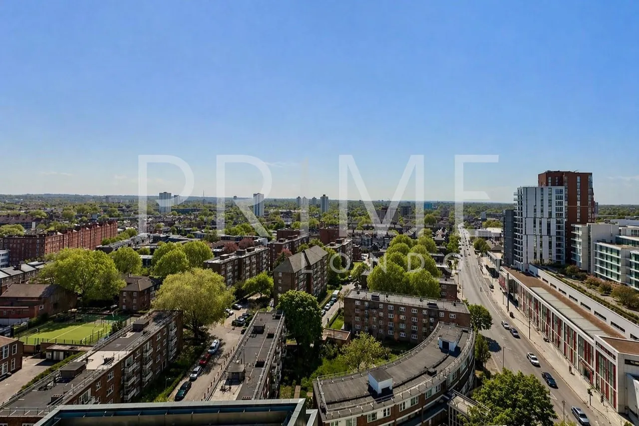 Wandsworth Road, Nine Elms, SW8, photo 2