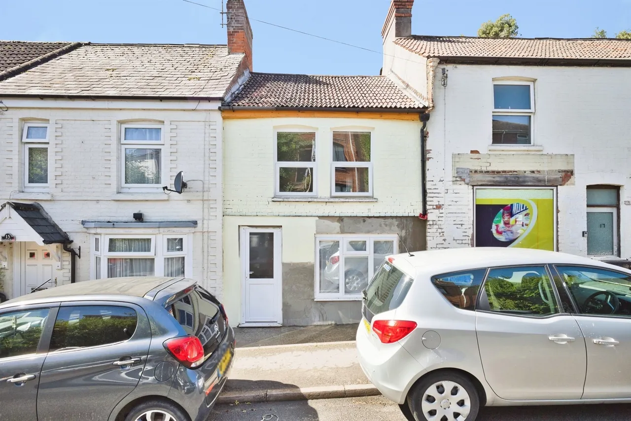 2 bed house for sale, Eastland Road, Yeovil, BA21