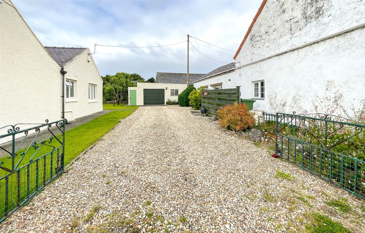 Bryngwran, Holyhead, photo 8