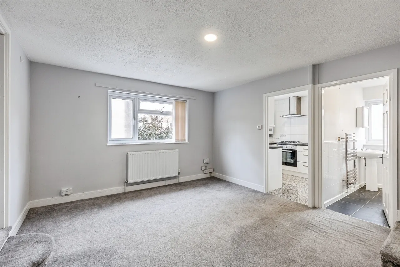 2 bed flat for sale, Upton Road, Bristol, BS3