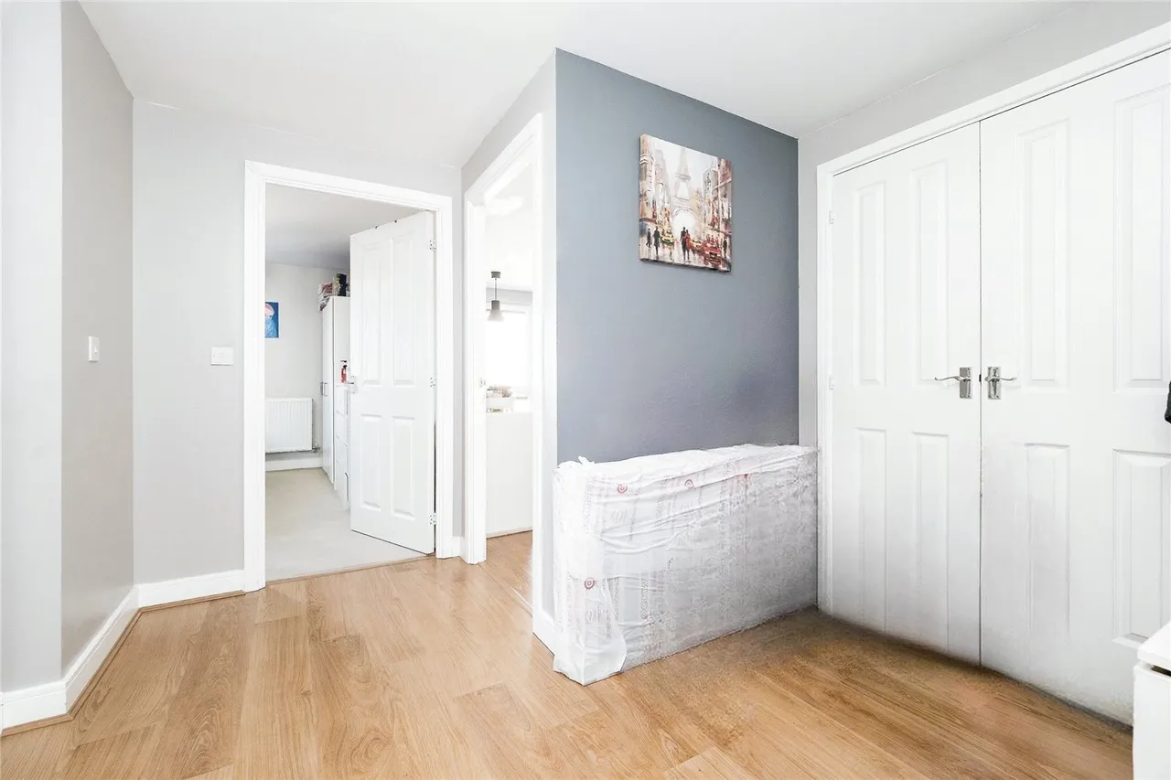 Honour Gardens, Dagenham, RM8, photo 11