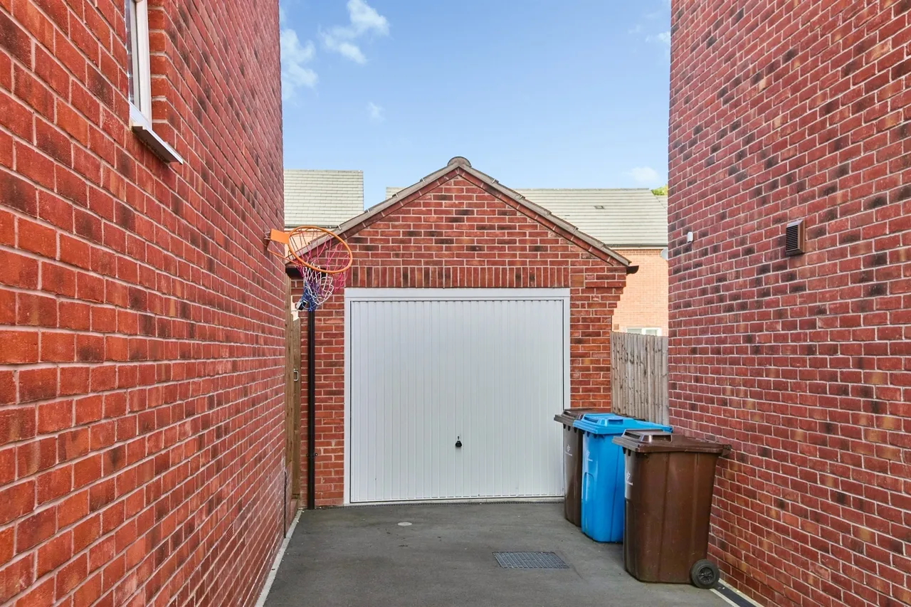 Pipistrelle Place, Littleover, DE23, photo 16