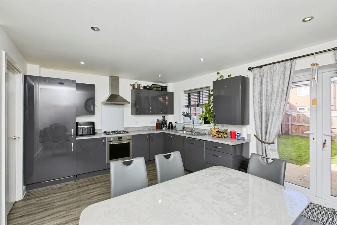 Pipistrelle Place, Littleover, DE23, photo 4