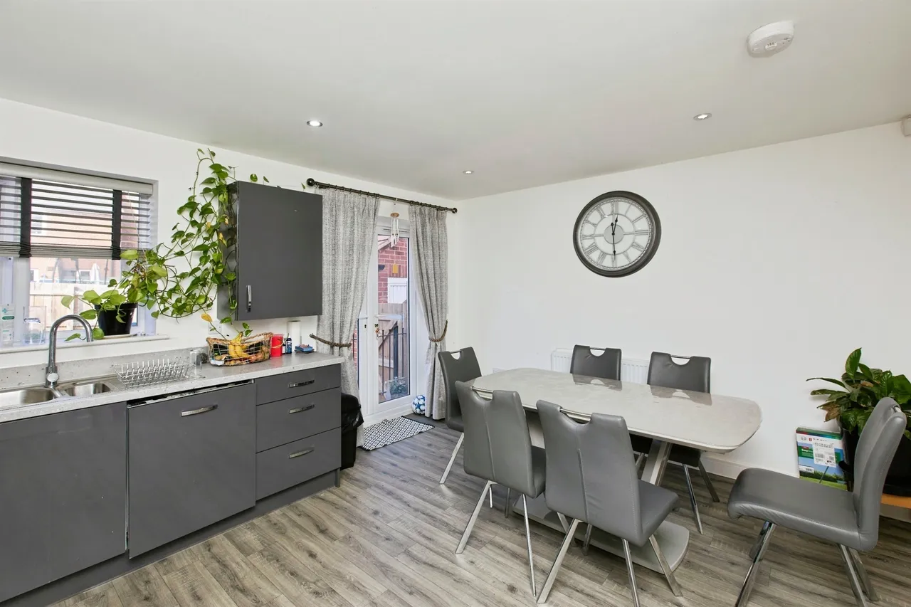 Pipistrelle Place, Littleover, DE23, photo 6