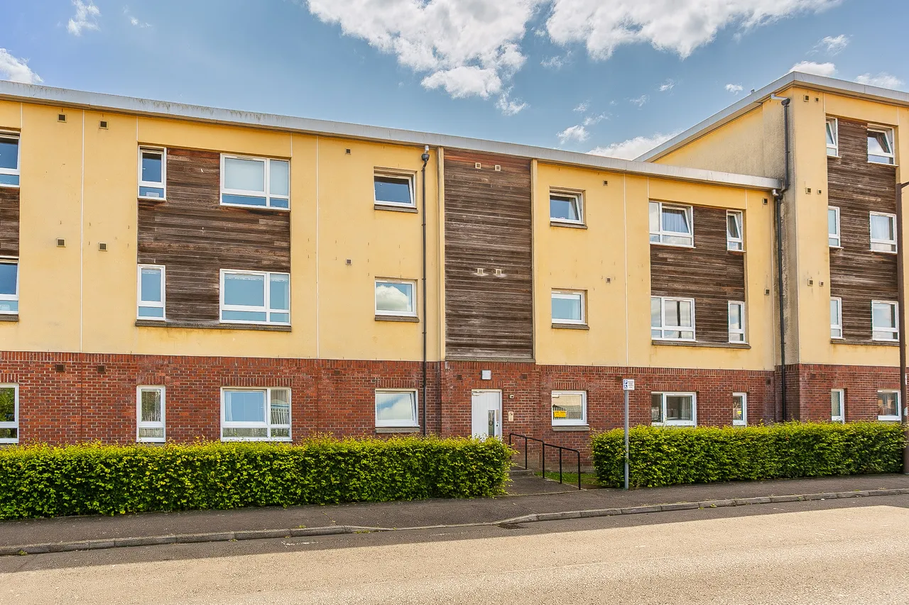 3 bed flat for sale, New Mart Place, Edinburgh, EH14