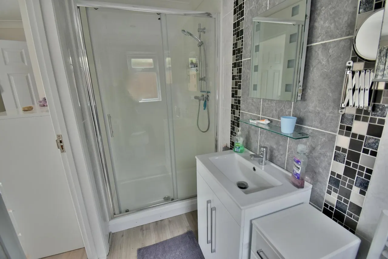 Church Road, BH22, photo 11