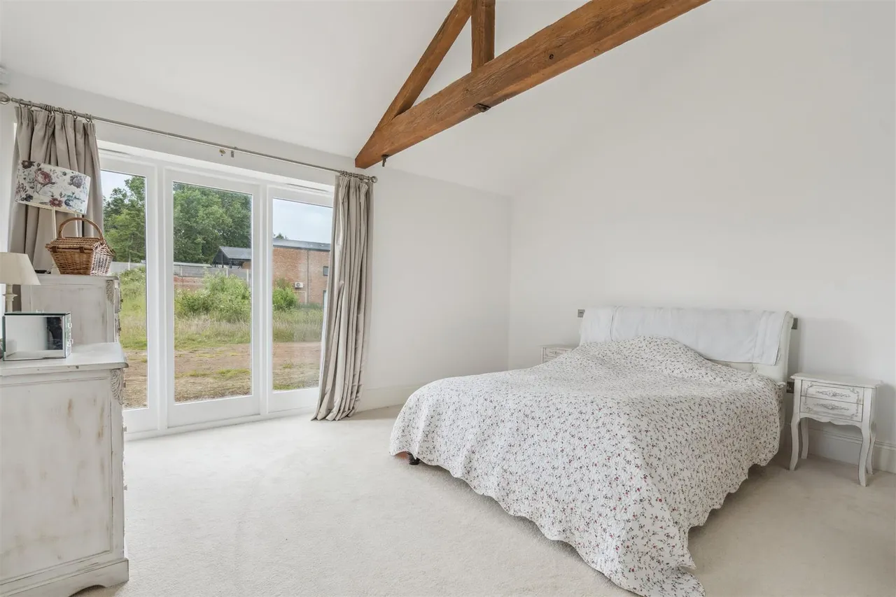 Newport Road, Hardmead, photo 18