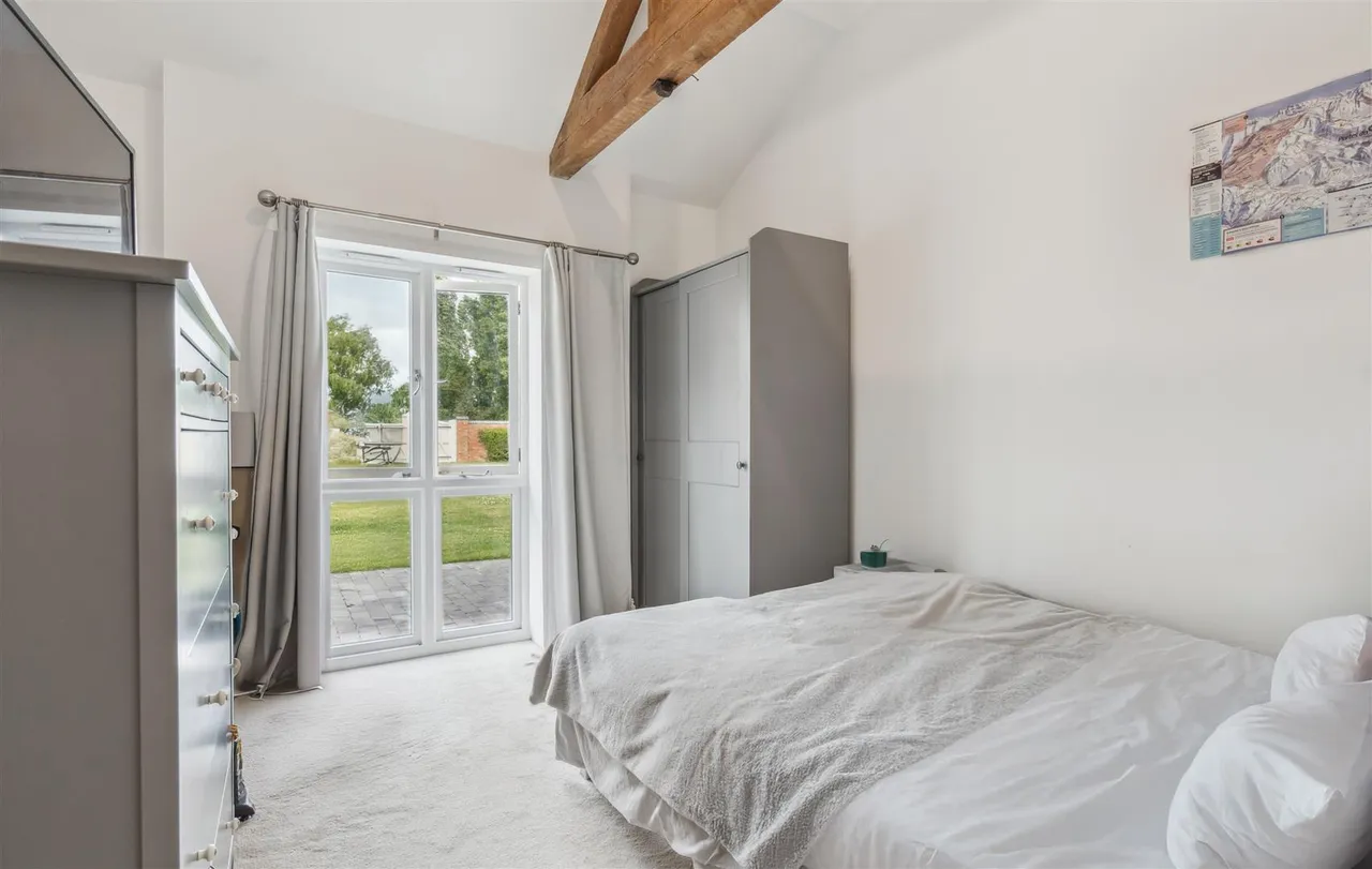 Newport Road, Hardmead, photo 17