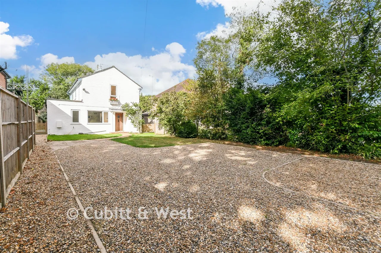 3 bed house for sale, Vicarage Lane, Horley, RH6