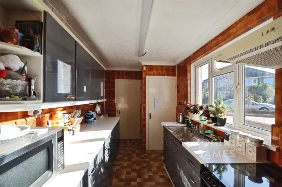 Timbers Square, Roath, CF24, photo 8