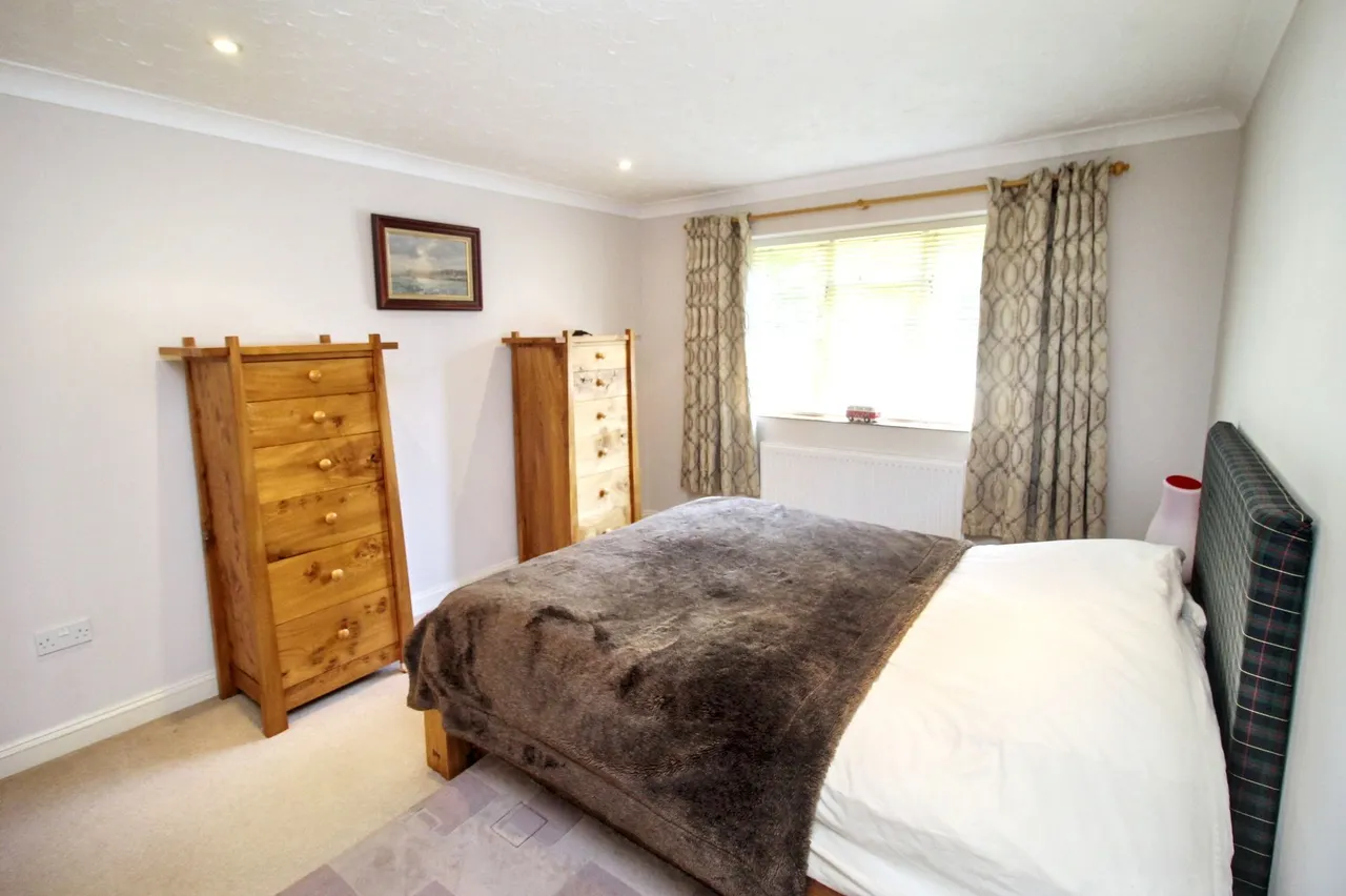 Detached Bungalow in Holt, photo 6