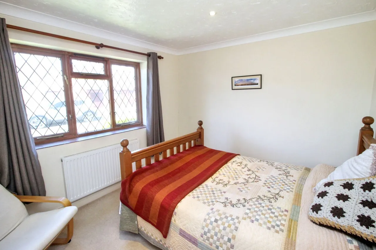 Detached Bungalow in Holt, photo 7