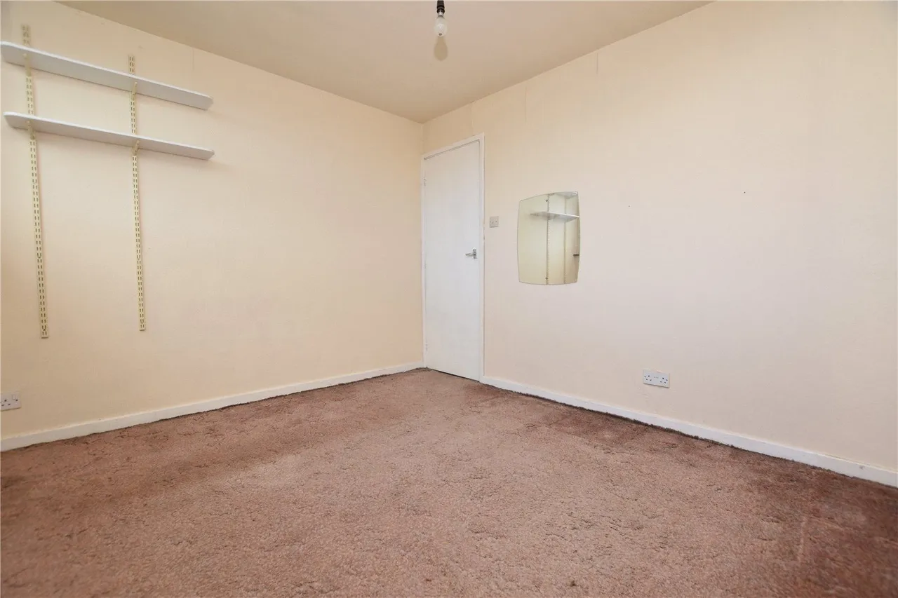 Highfield Gardens, Gildersome, LS27, photo 24