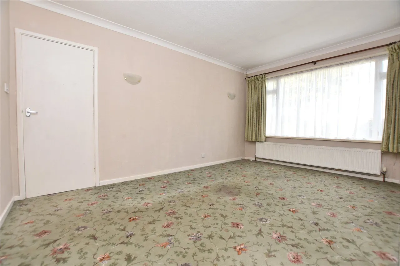 Highfield Gardens, Gildersome, LS27, photo 3