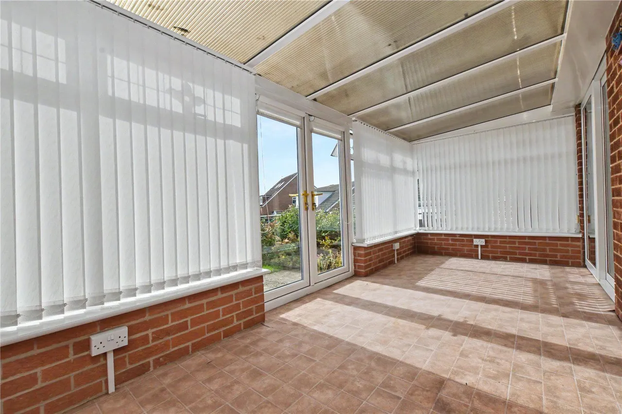 Highfield Gardens, Gildersome, LS27, photo 7