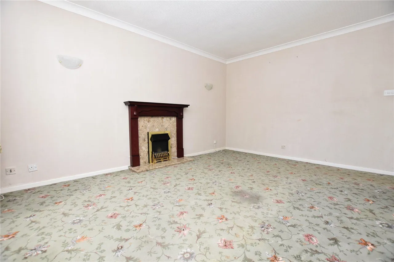Highfield Gardens, Gildersome, LS27, photo 16