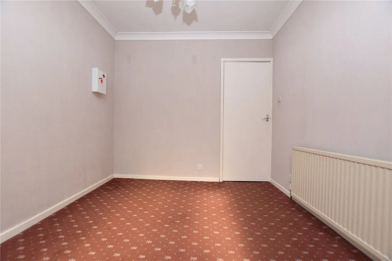 Highfield Gardens, Gildersome, LS27, photo 21