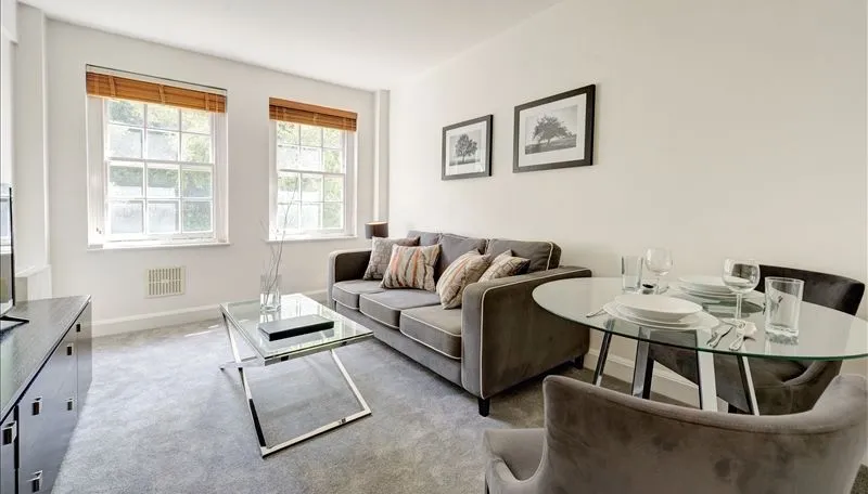Fulham Road, London, SW3, photo 2