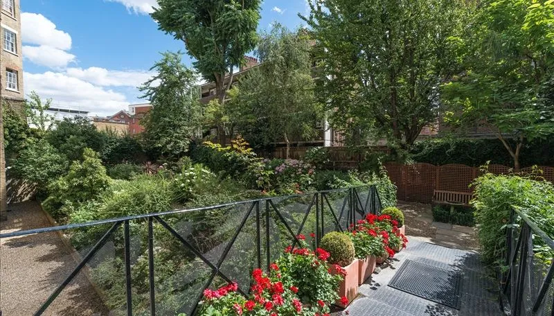 Fulham Road, London, SW3, photo 8