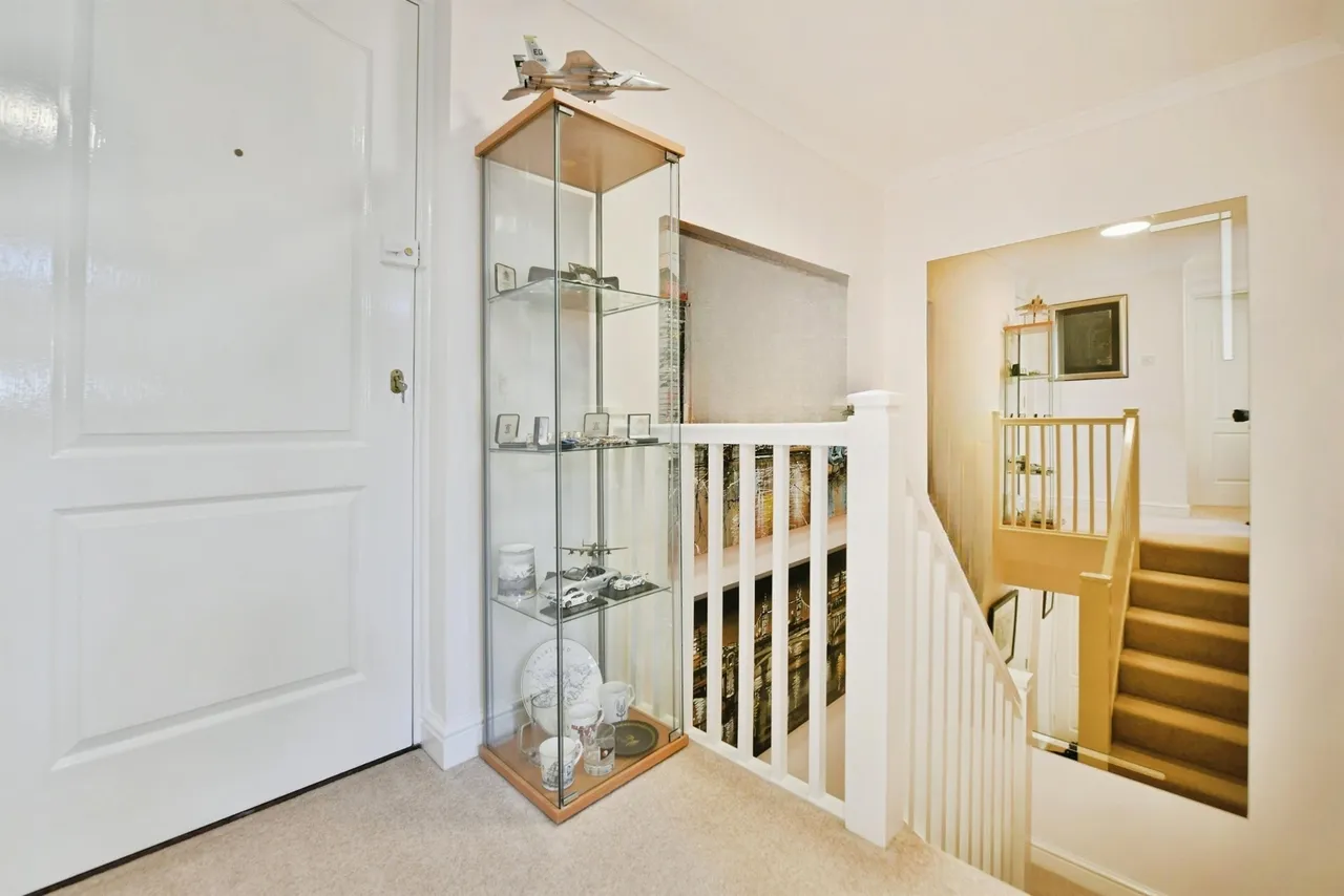 Mariners Court, Plymouth, PL4, photo 20
