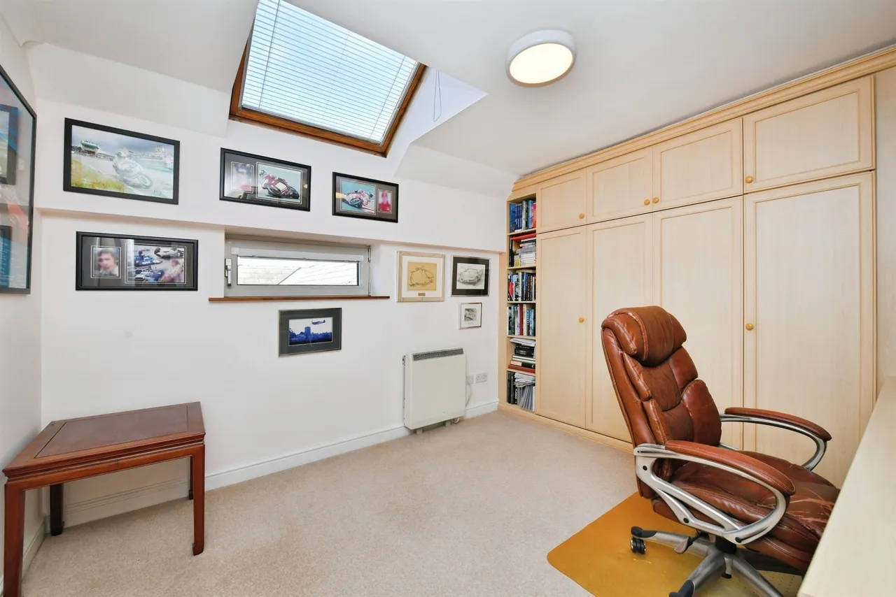 Mariners Court, Plymouth, PL4, photo 19