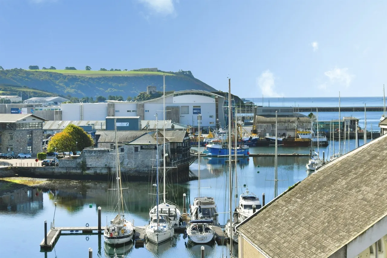 Mariners Court, Plymouth, PL4, photo 2