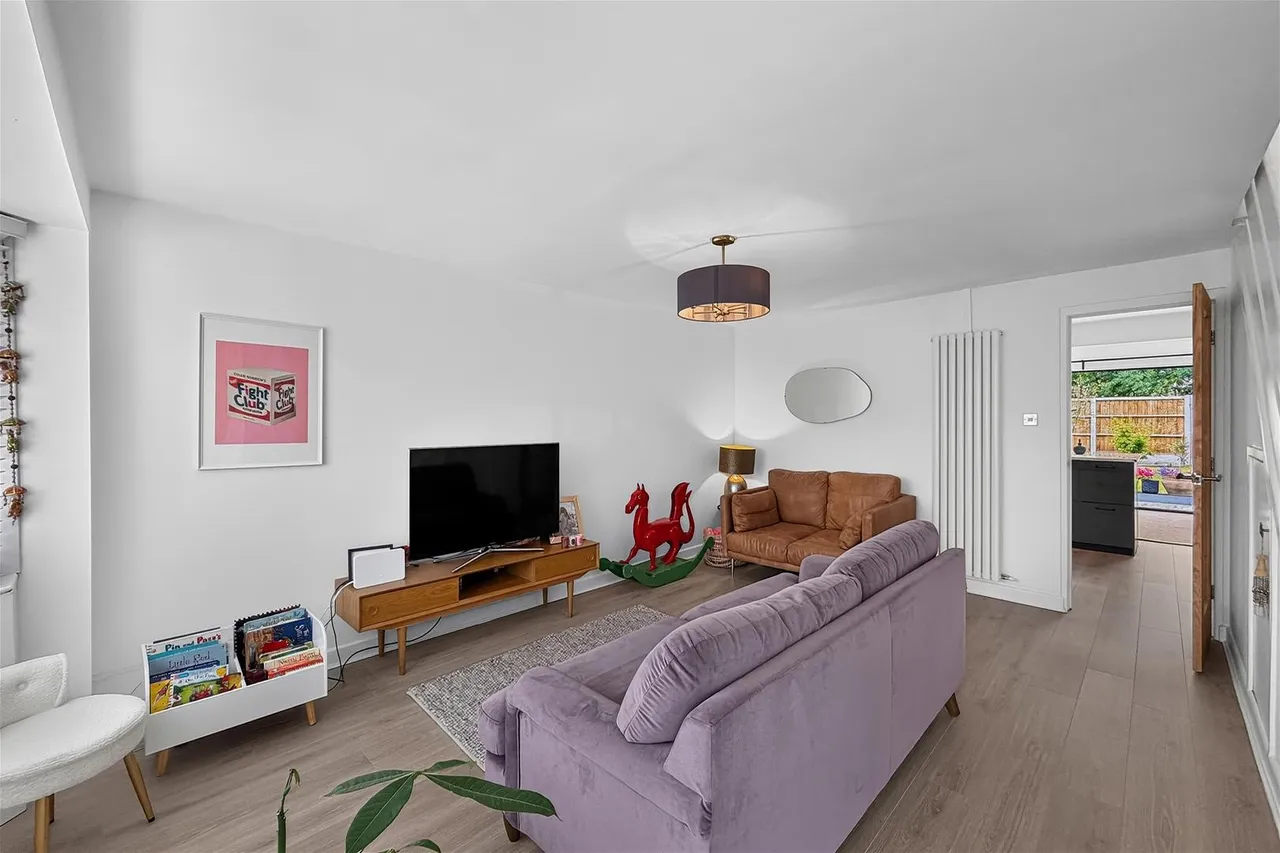 Amberwood Drive Baguley, Manchester M23 9NZ, photo 8
